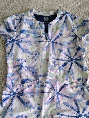 healing hands Watercolor Starburst Scrub Top in Blue, Pink, Green